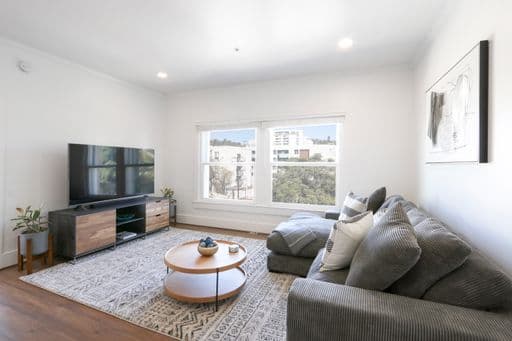 6533 Hollywood Blvd, Apt. 403, Los Angeles, CA 90028