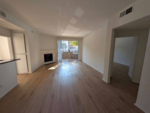 1409 N. Alta Vista Boulevard, Apt. 112, Los Angeles, CA 90046